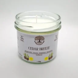 Duftkerze "Cedar Breeze" - Bergamotte, Zitrone, Grapefruit, Sandelholz